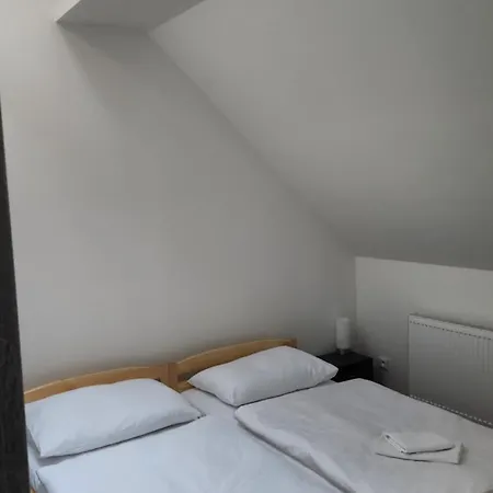 아파트 Penzion-dubno *